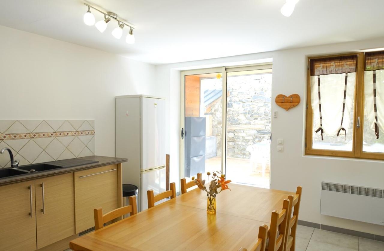 Charmant et spacieux T3 avec TERRASSE Saint-André-dʼEmbrun Extérieur photo